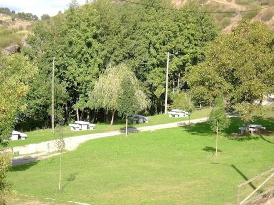 Anju-Pardal Villa Mogadouro  Luaran gambar