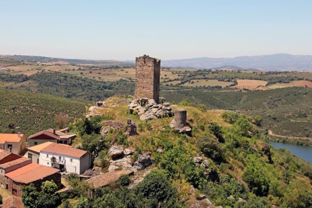 Anju-Pardal Villa Mogadouro  Luaran gambar