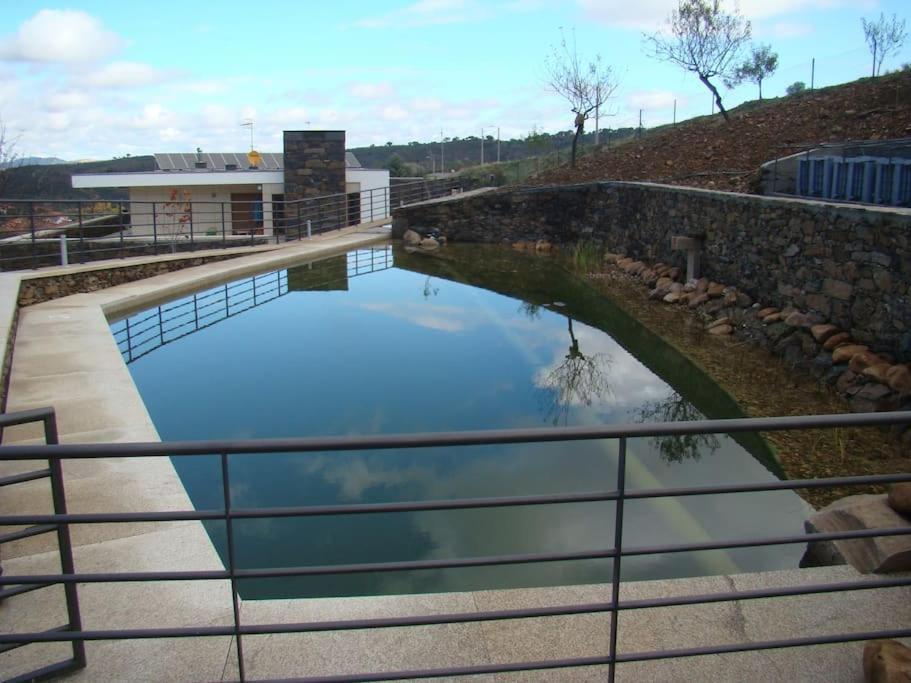 Anju-Pardal Villa Mogadouro  Luaran gambar