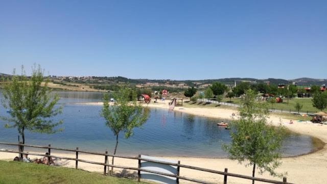 Anju-Pardal Villa Mogadouro  Luaran gambar