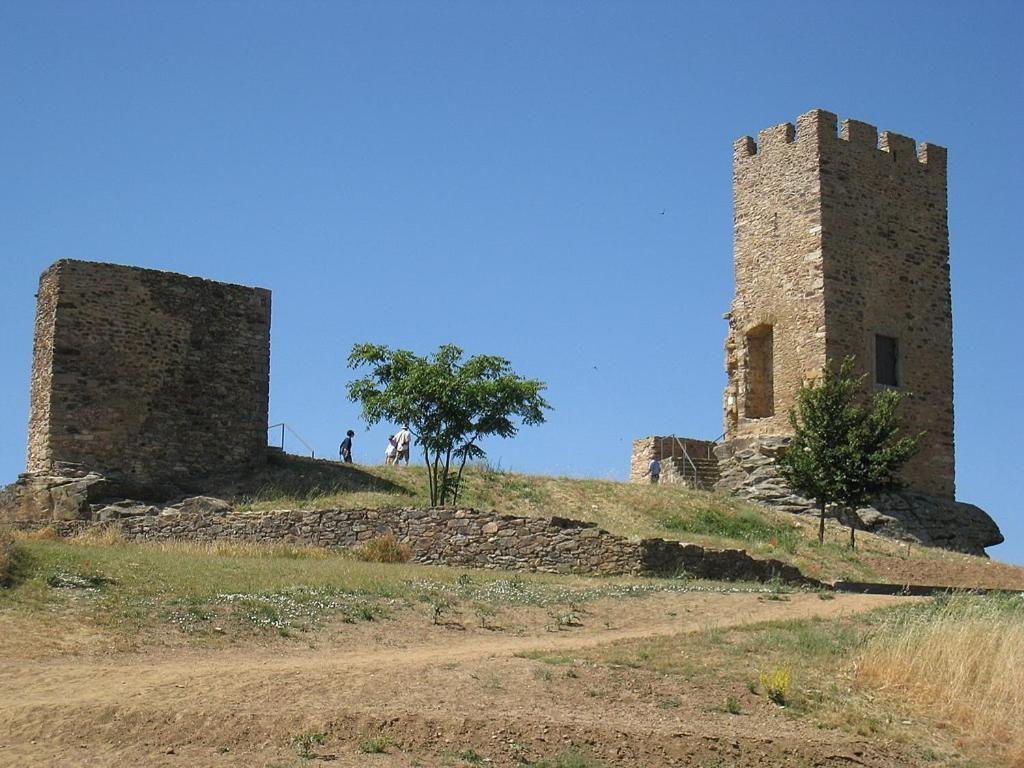 Anju-Pardal Villa Mogadouro  Luaran gambar