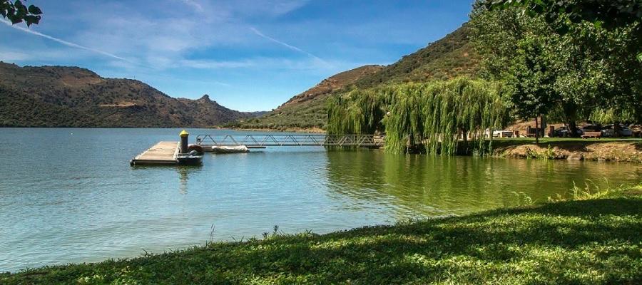 Anju-Pardal Villa Mogadouro  Luaran gambar